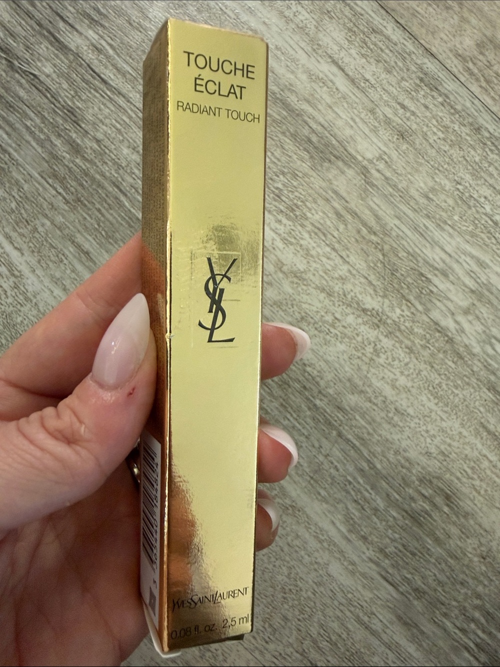 Yves Saint Laurent Touche Éclat Radiant Touch - 3.5